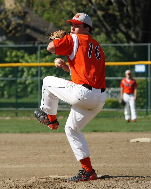 IMAGE: http://i24.photobucket.com/albums/c9/peri8x42/websizevarsitybaseball002.jpg