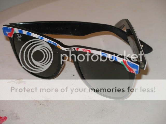 RETRO STYLE VINTAGE   BAUSCH and LOMB ( B & L ) RAY BAN U.S.A. OLYMPIC 