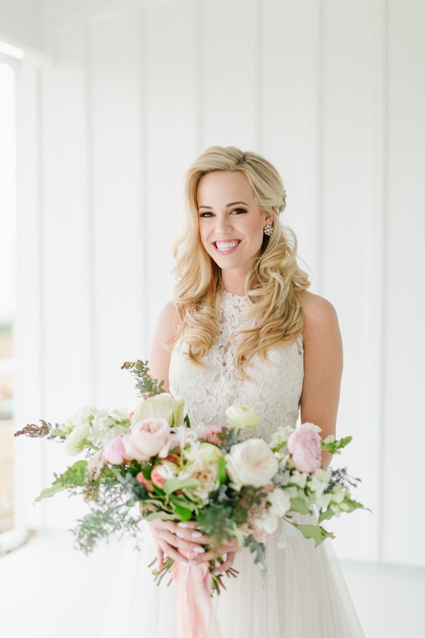 Dreamy Spring Bridals at The Farmhouse | The Perfect Palette