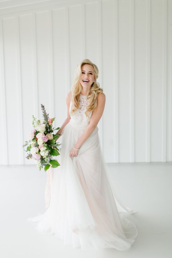 Dreamy Spring Bridals at The Farmhouse | The Perfect Palette