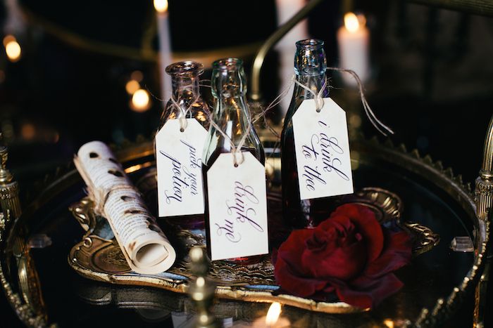 Romeo + Juliet Wedding Inspiration | The Perfect Palette