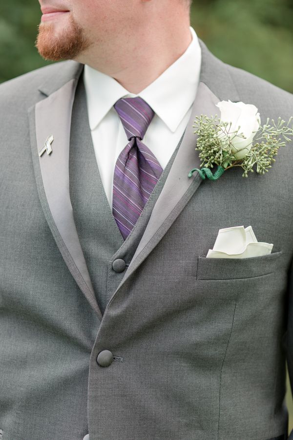 A Vibrant Fuchsia and Purple Pennsylvania Wedding | The Perfect Palette