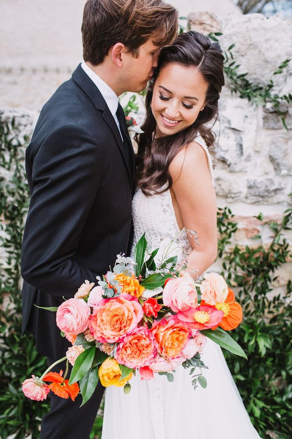 A Mediterranean Inspired Love Story | The Perfect Palette