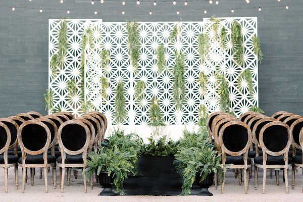  Say Hello to this Elegant Arizona Shoot with Industrial Details