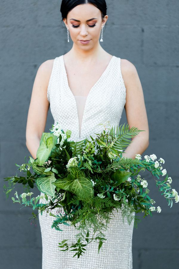  Say Hello to this Elegant Arizona Shoot with Industrial Details