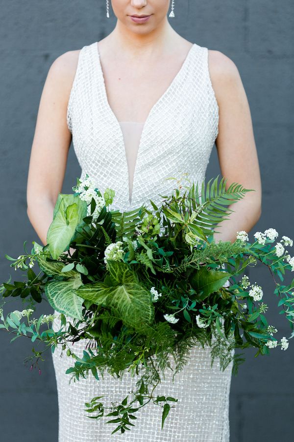  Say Hello to this Elegant Arizona Shoot with Industrial Details