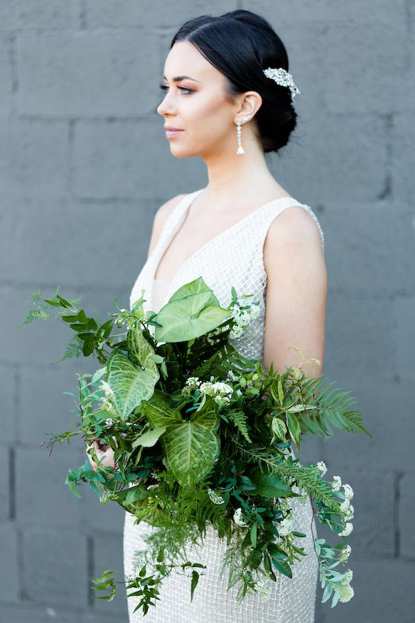  Say Hello to this Elegant Arizona Shoot with Industrial Details