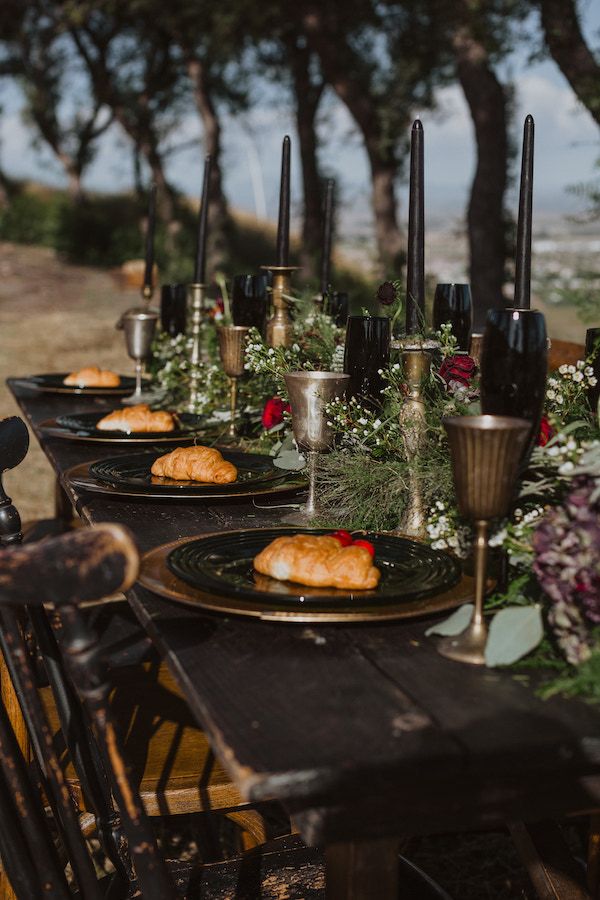  Dark and Moody Temecula California Wedding Inspo