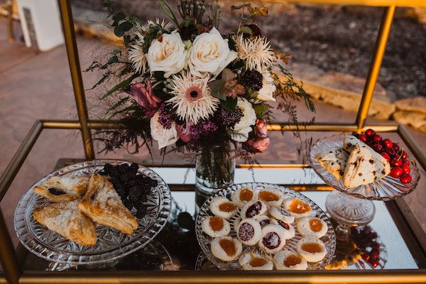  Dark and Moody Temecula California Wedding Inspo