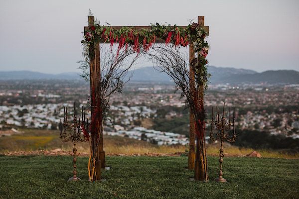  Dark and Moody Temecula California Wedding Inspo