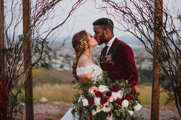  Dark and Moody Temecula California Wedding Inspo