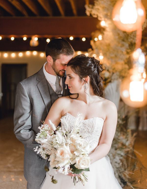  Moody Brewery Wedding Inspo in Pittsburgh