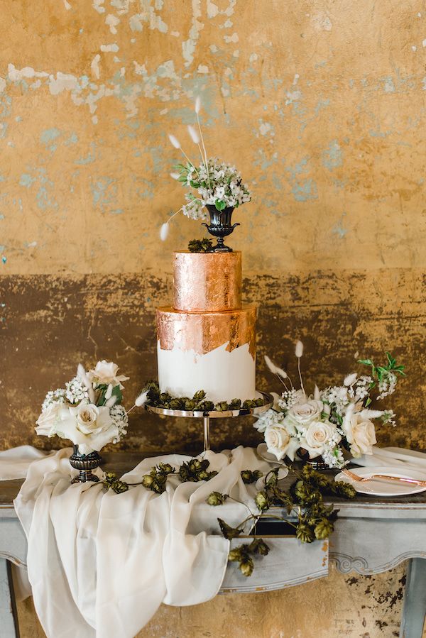  Moody Brewery Wedding Inspo in Pittsburgh