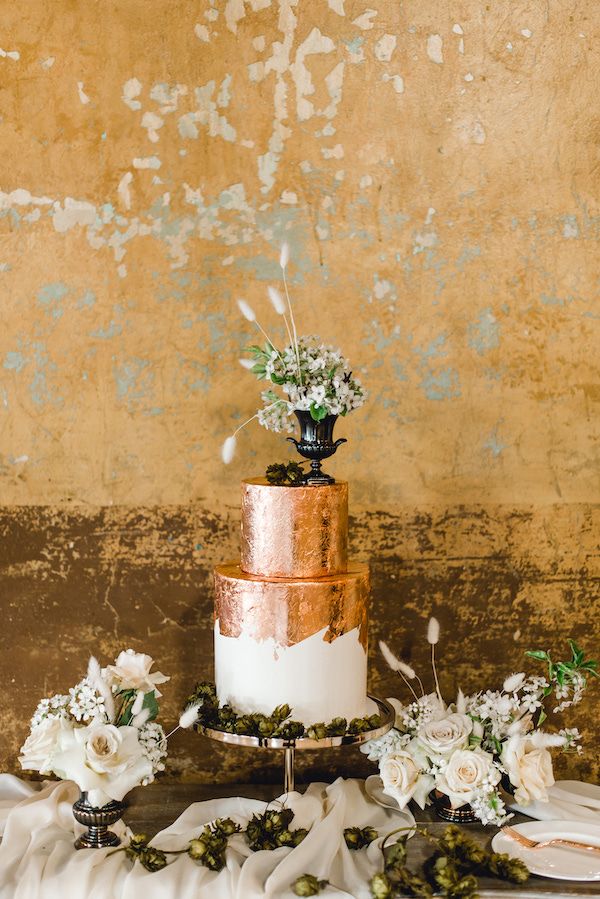  Moody Brewery Wedding Inspo in Pittsburgh