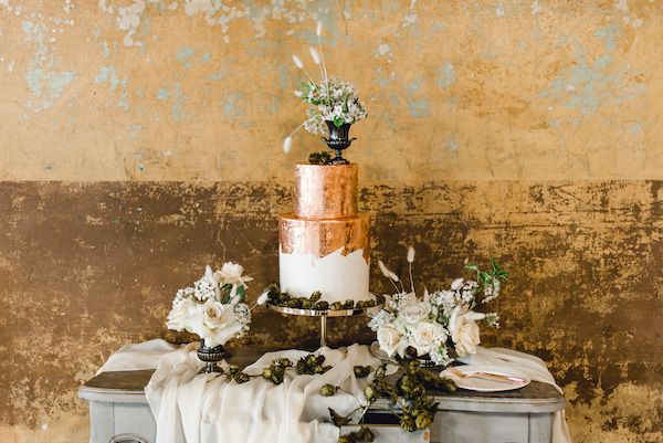  Moody Brewery Wedding Inspo in Pittsburgh