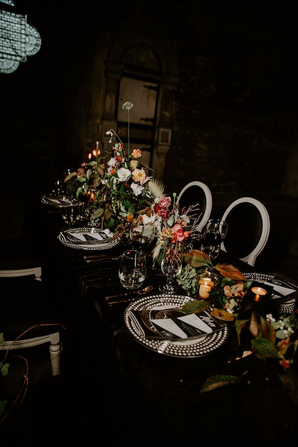  A Wickedly Haunted Halloween-Inspired Fête