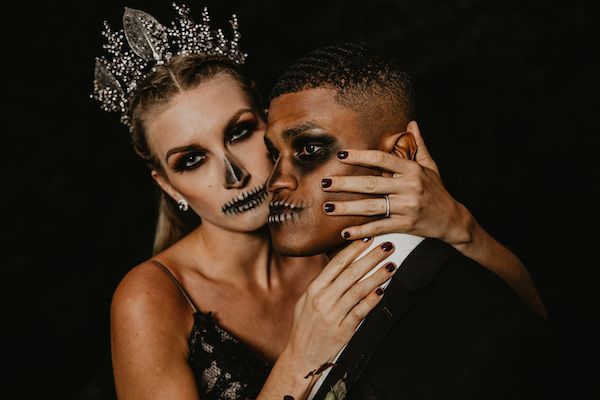  A Wickedly Haunted Halloween-Inspired Fête