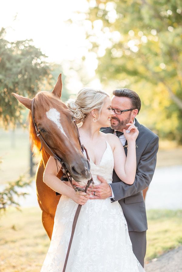  Southern Charm Meets Equestrian Elegance at Warrenwood Manor