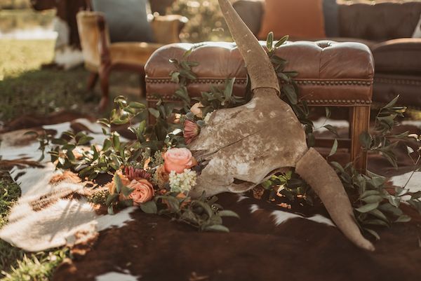  A Color Story: Western Wedding Ideas in Orange, Gold, and Copper