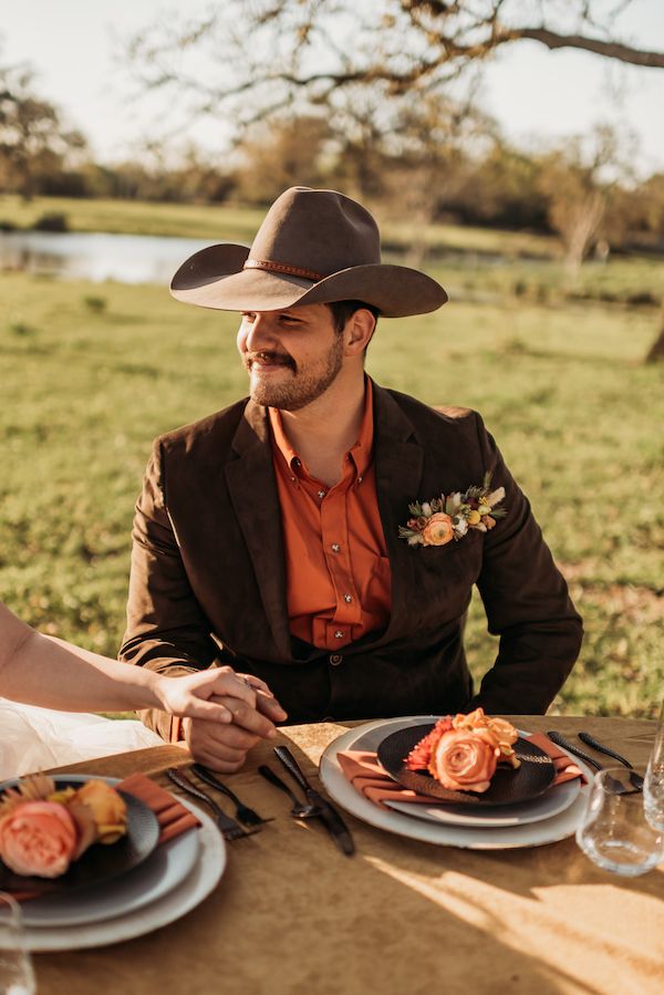  A Color Story: Western Wedding Ideas in Orange, Gold, and Copper