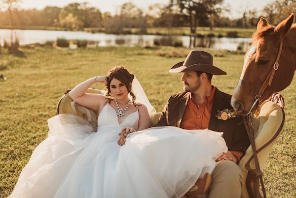  A Color Story: Western Wedding Ideas in Orange, Gold, and Copper