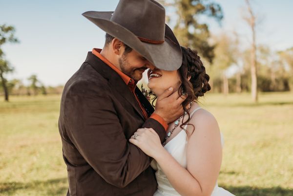  A Color Story: Western Wedding Ideas in Orange, Gold, and Copper