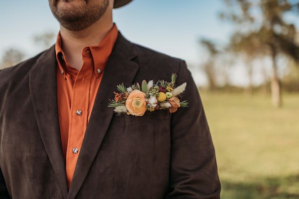  A Color Story: Western Wedding Ideas in Orange, Gold, and Copper