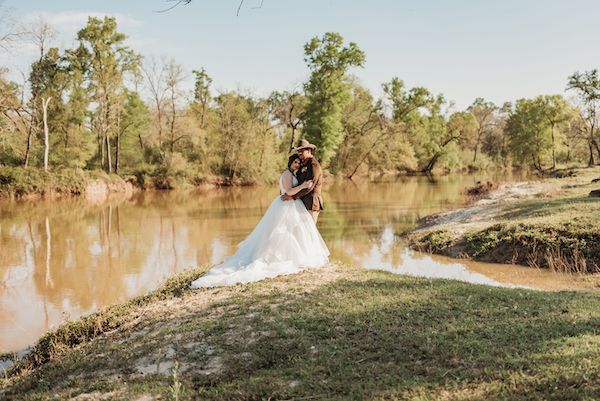  A Color Story: Western Wedding Ideas in Orange, Gold, and Copper