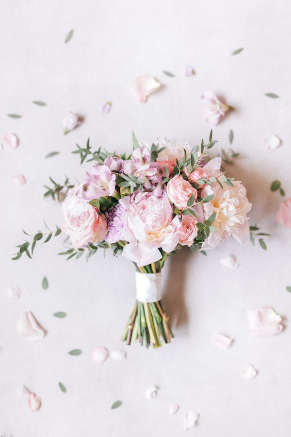 Elegant Wedding by the Sea of Cinque Terre in Italy