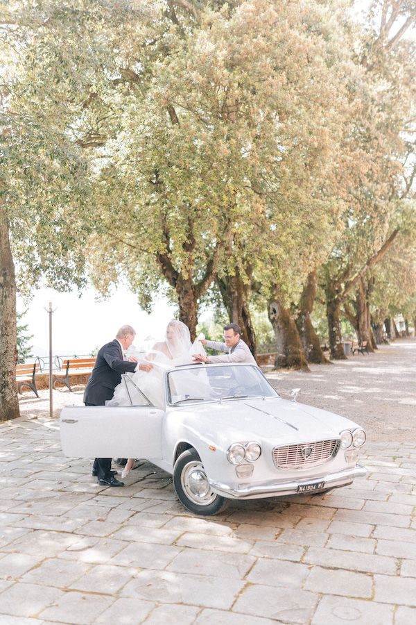Elegant Wedding by the Sea of Cinque Terre in Italy