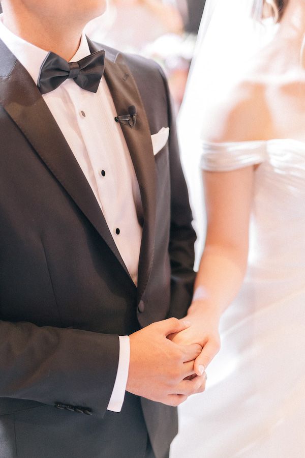 Elegant Wedding by the Sea of Cinque Terre in Italy