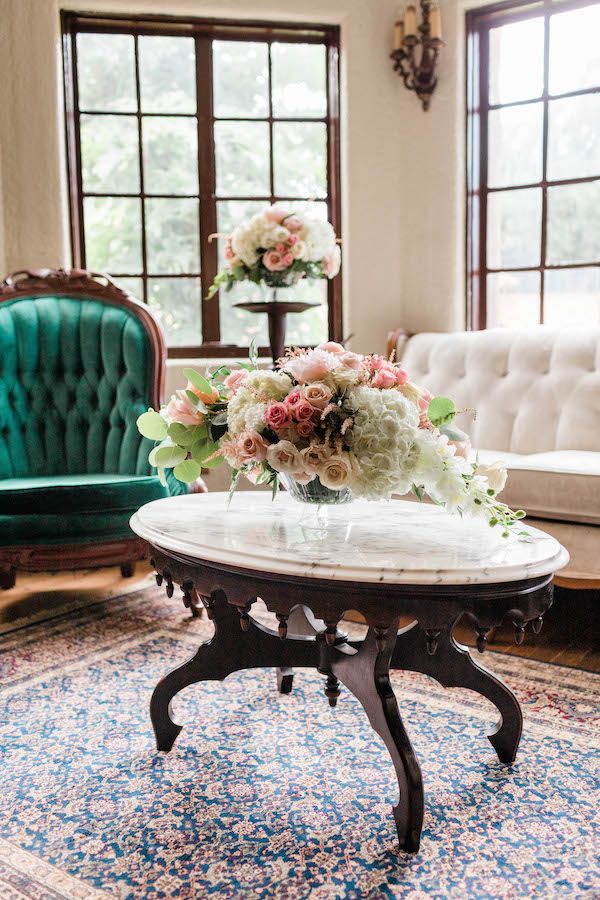  Elegance and Opulence at Howey Mansion 