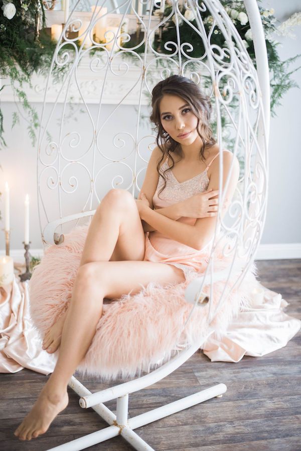  Vintage Boudoir for the Modern Bride