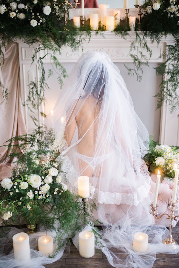  Vintage Boudoir for the Modern Bride