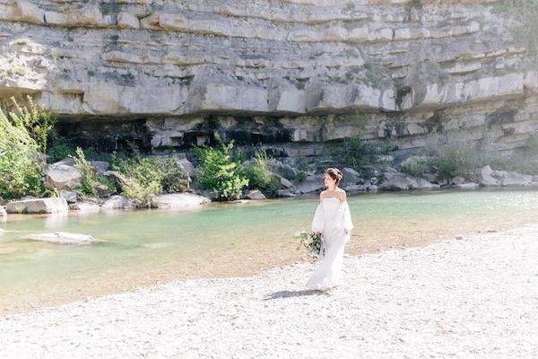  A Mother-Daughter Fairytale at a Waterfall in Tuscany Italy