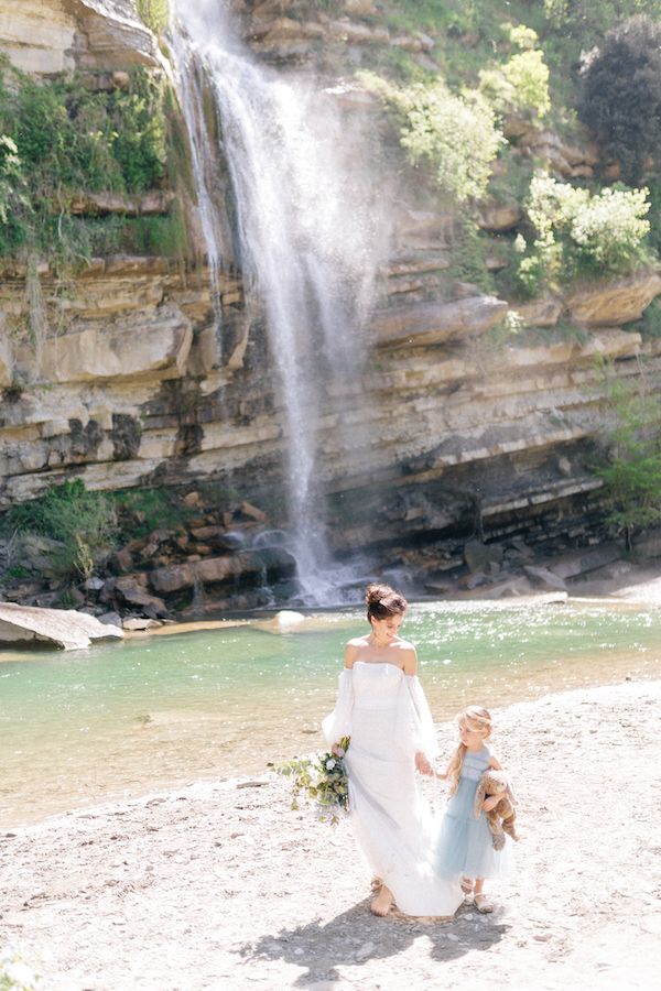  A Mother-Daughter Fairytale at a Waterfall in Tuscany Italy