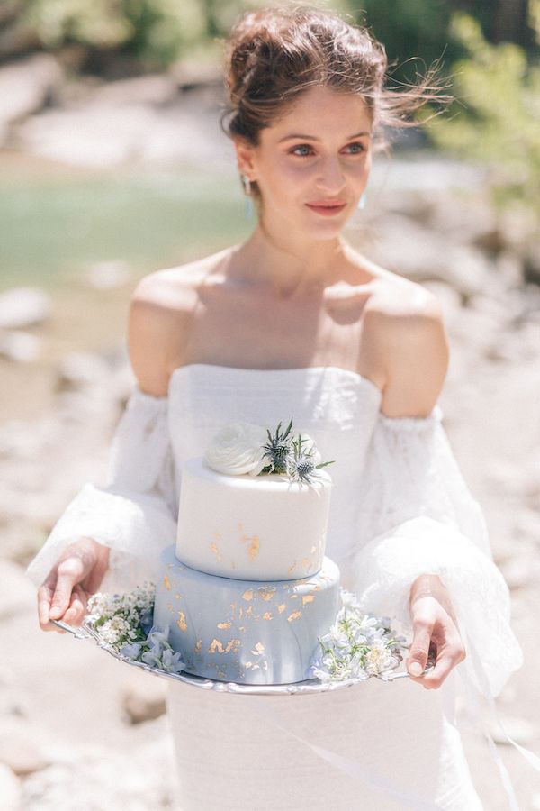  A Mother-Daughter Fairytale at a Waterfall in Tuscany Italy